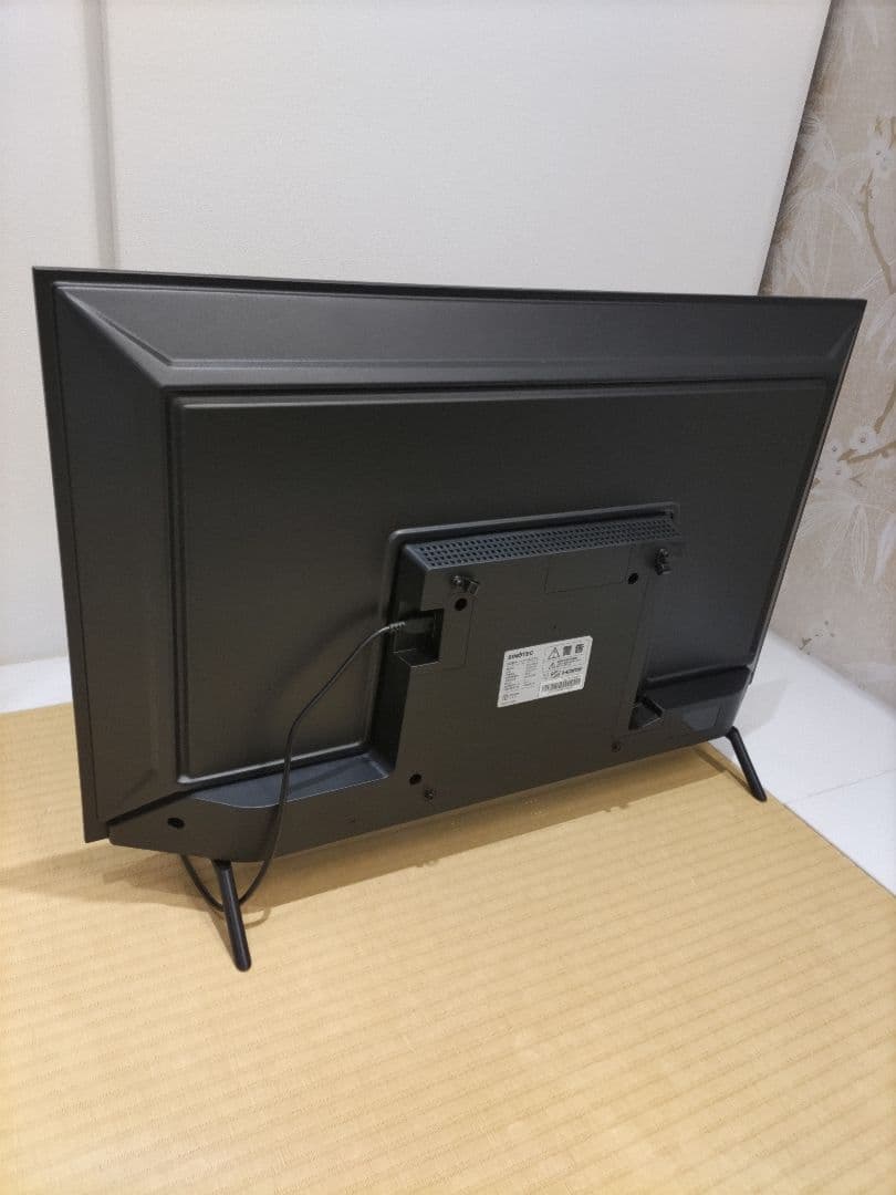 ニトリ　32型チューナーレスTV　32S2 BK