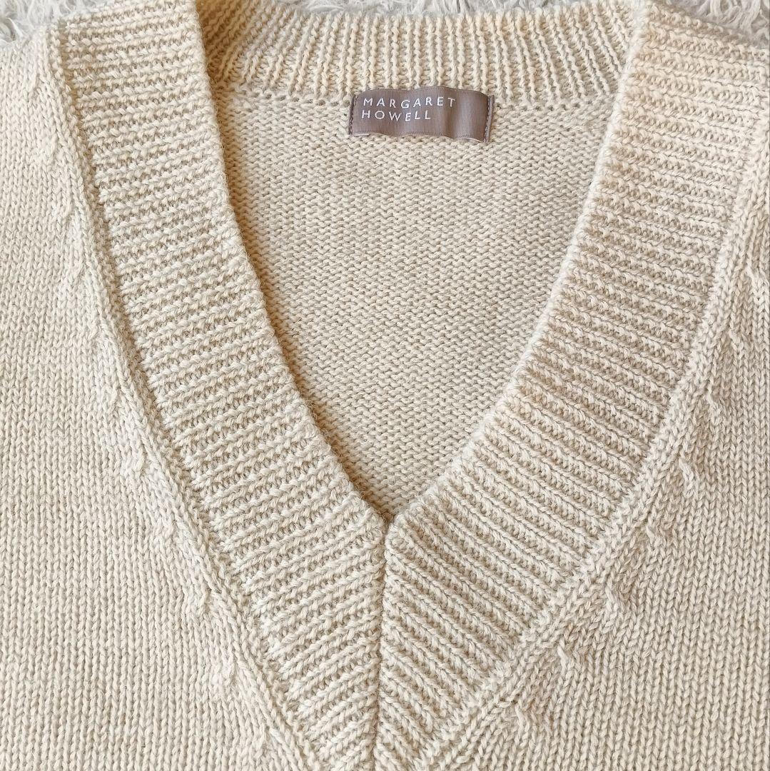 【マーガレットハウエル】DENSE WOOL Vネックニット 22AW キナリМ