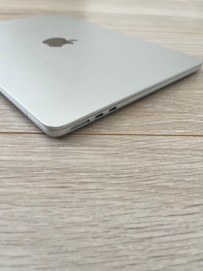 MacBookAir M2 13.6インチ 8GB / 512GB シルバー
