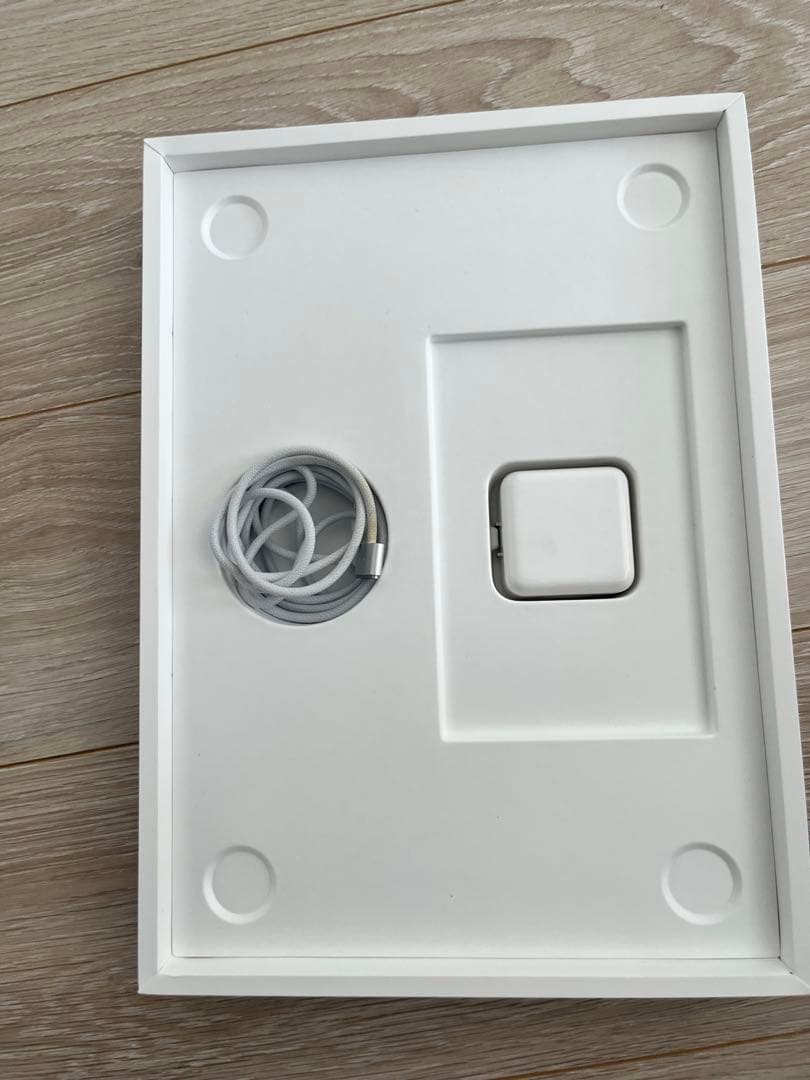 MacBookAir M2 13.6インチ 8GB / 512GB シルバー