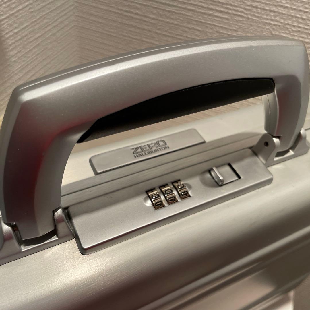 ZERO/ゼロハリバートン/アタッシュケース/美品/リモア/ジェラルミン