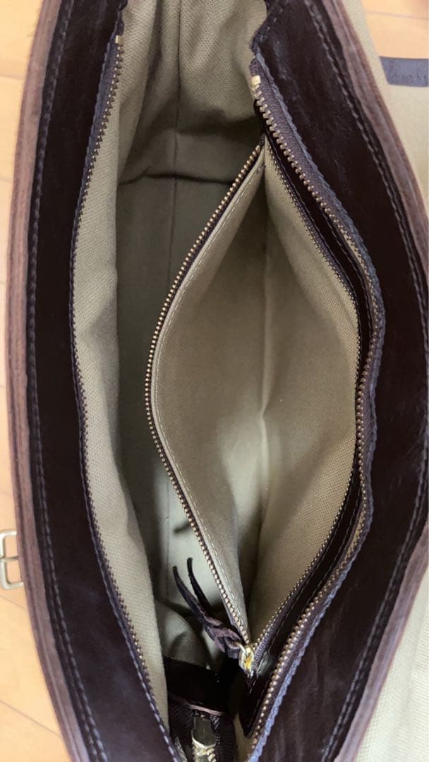 INCEPTION メッセンジャーバッグ、ショルダーバッグ