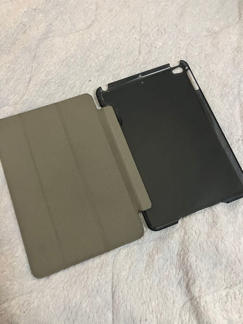 iPad mini 4 16GB シルバー ケース付き