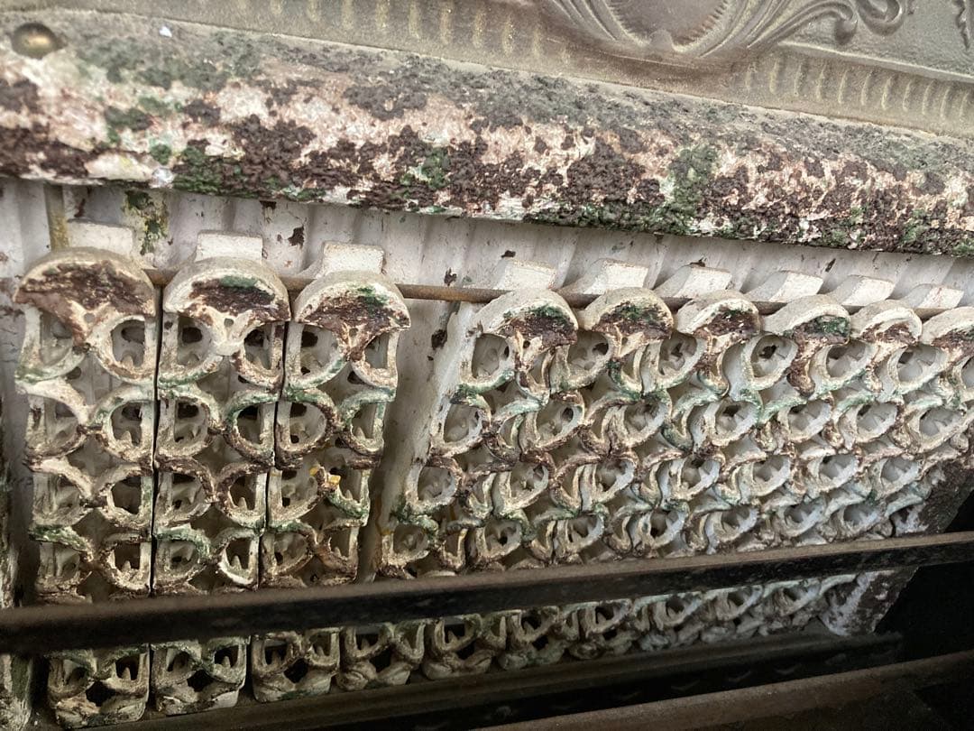 アンティーク風　ガスストーブ