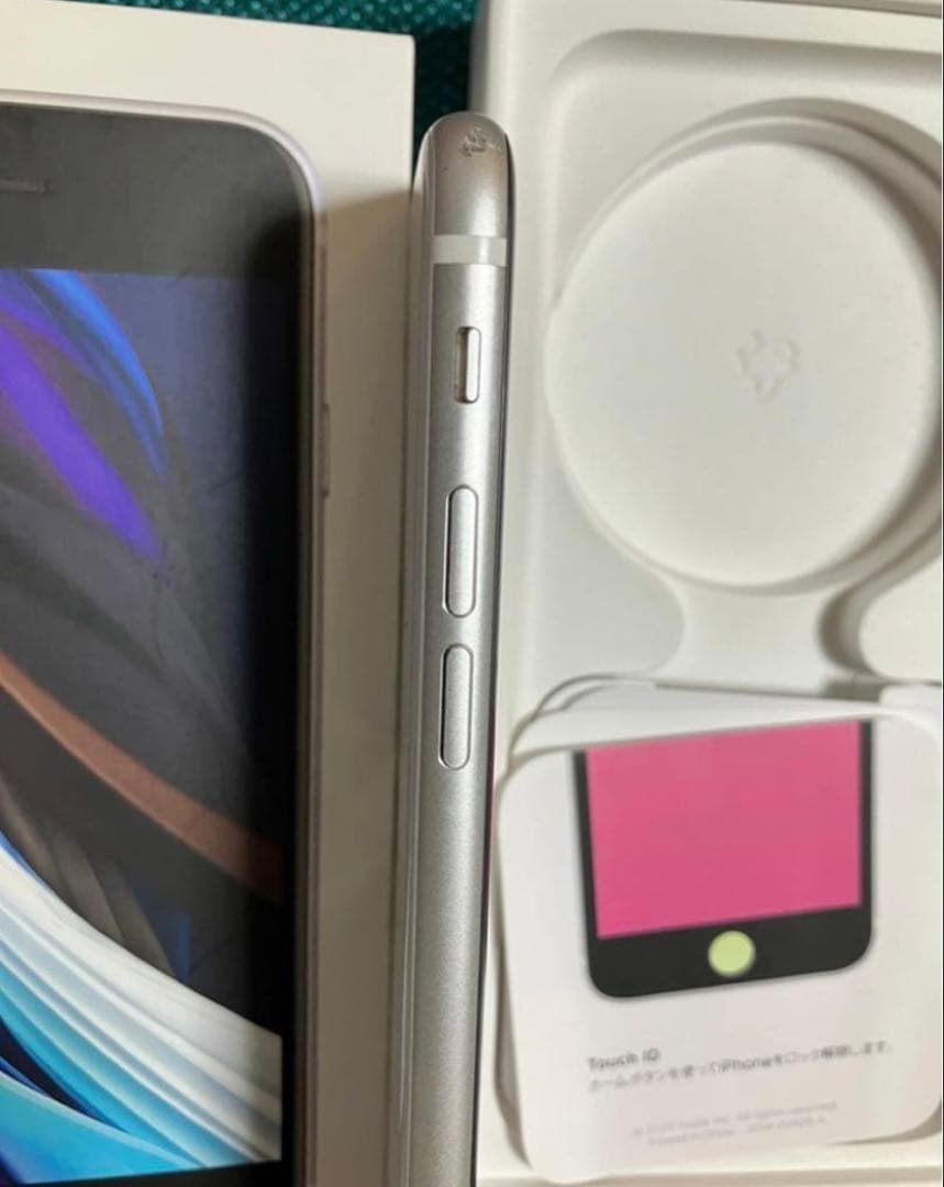 iPhone SE2 第2世代 SIMフリー 128GB 本体