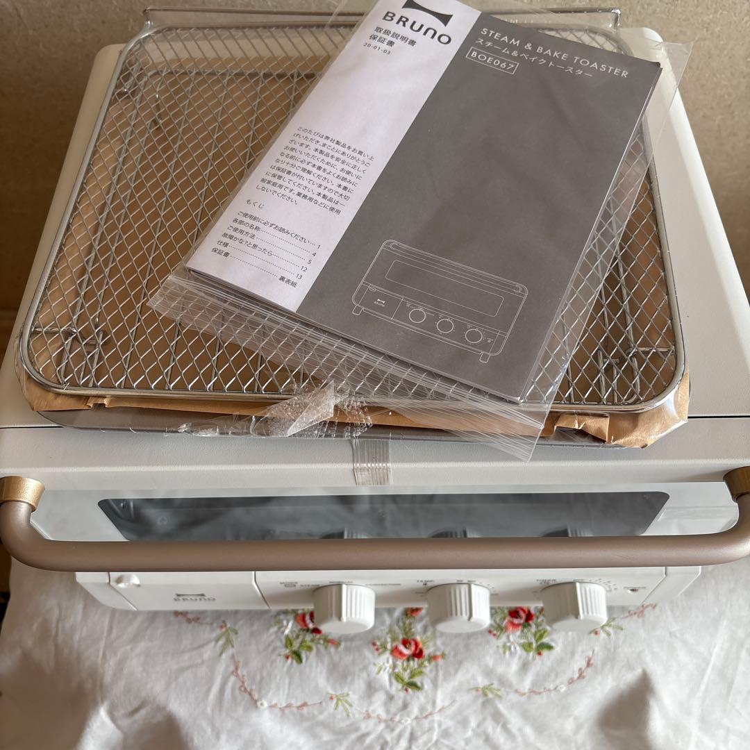 【新品、未使用 BRUNO スチーム＆ベイク トースター ホワイト