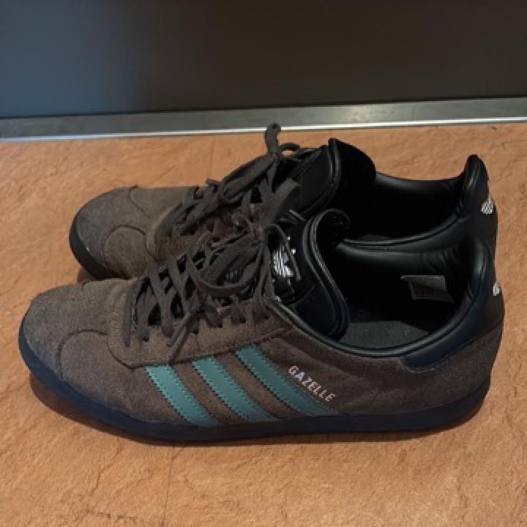 靴 adidas Gazelle \"Pantone/Core Black\"