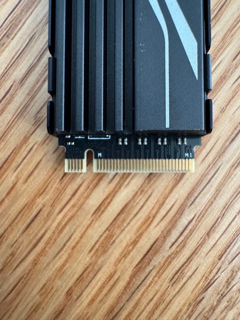 Transcend MT250H M.2 SSD 4TB ヒートシンク付き