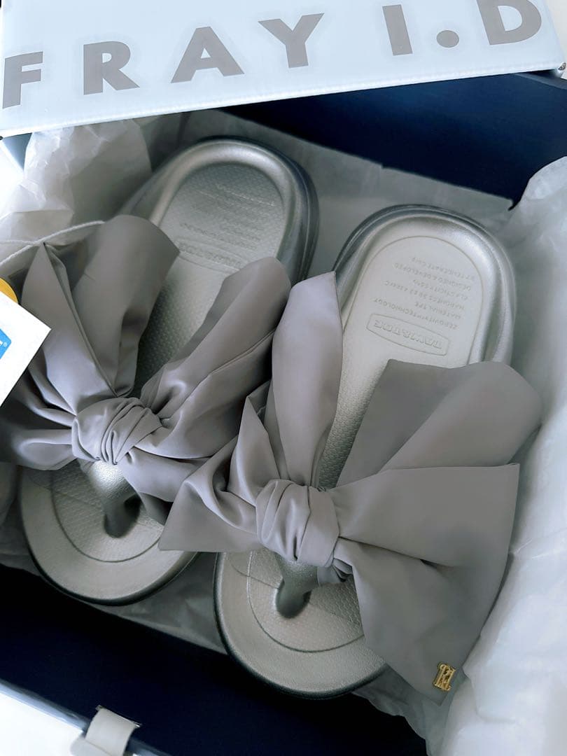 【美品】FRAY I.D | TAW&TOE Zerovity Plumpy
