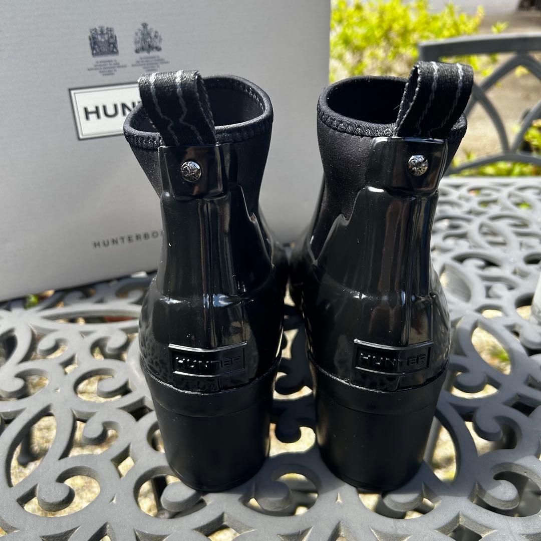 HUNTER リファインドミッドヒールグロス　ブラック　２５㎝　エナメル　UK6