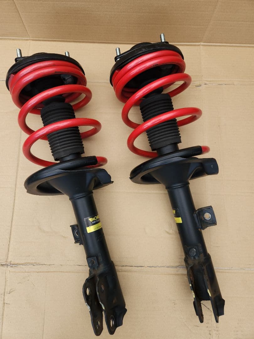 デリカD5　１インチリフトアップサス　ショック