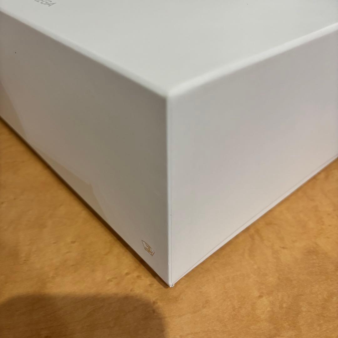 OMEGA 木製 時計ケース　シーホースピンバッチ付き