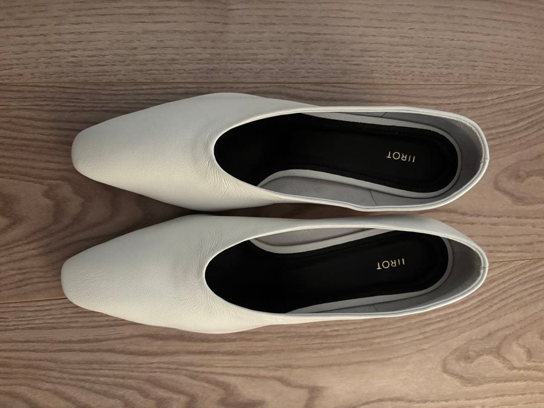 【iirot】Cover Pump_White ホワイトポインテッドトゥパンプス