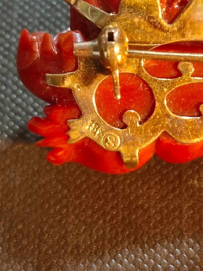 血珊瑚 バラのブローチ18k