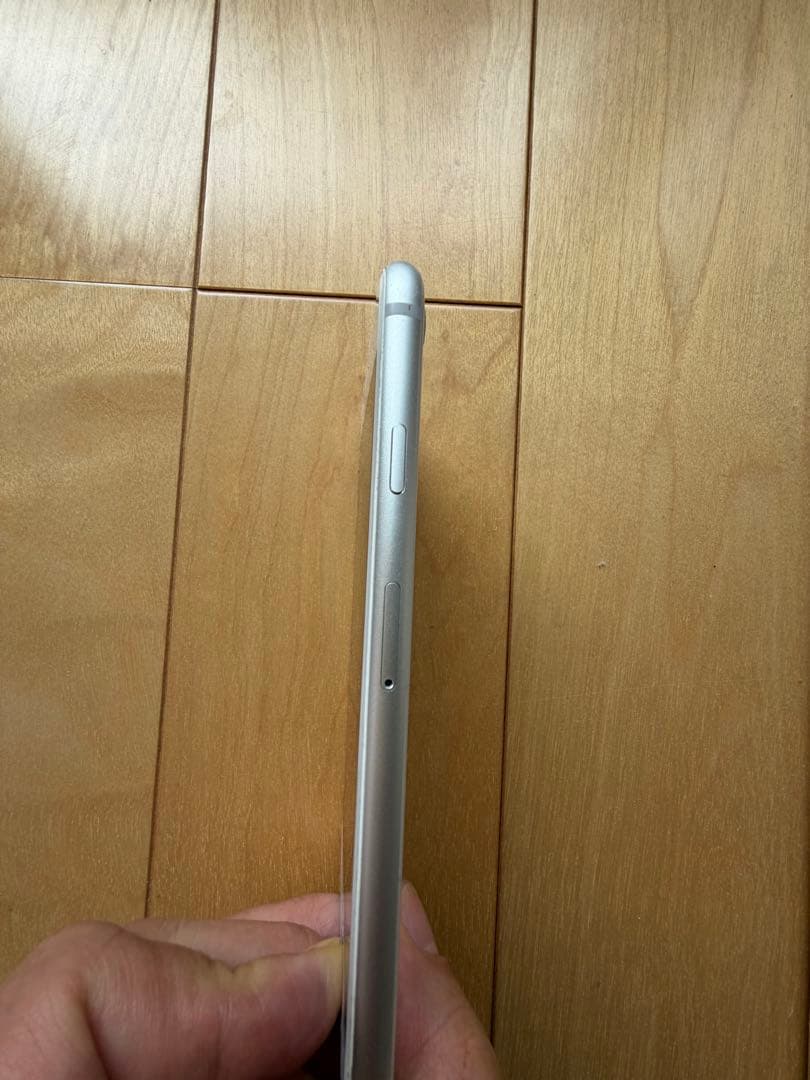 iPhone8スマートフォン本体