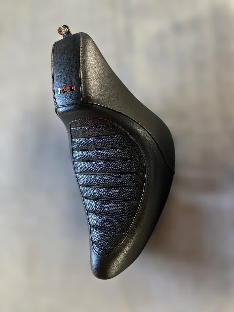 ハーレーダビッドソン　K＆H　ソロシート 200㎜タイヤ用