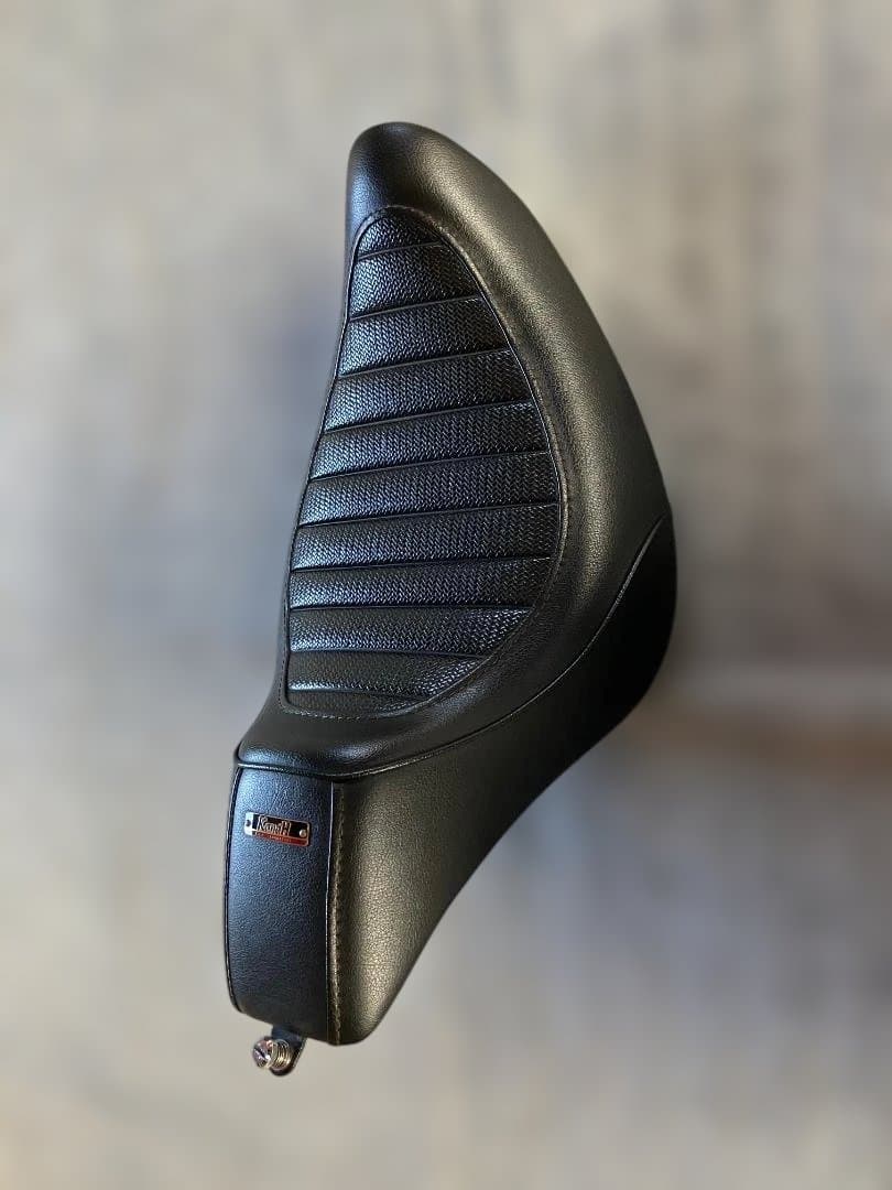 ハーレーダビッドソン　K＆H　ソロシート 200㎜タイヤ用