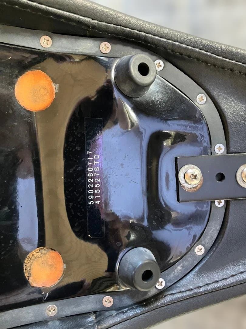 ハーレーダビッドソン　K＆H　ソロシート 200㎜タイヤ用