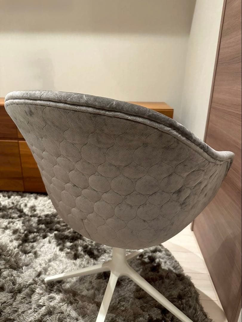 BoConcept Adelaide 美フォルム ダイニングチェア回転式 ①