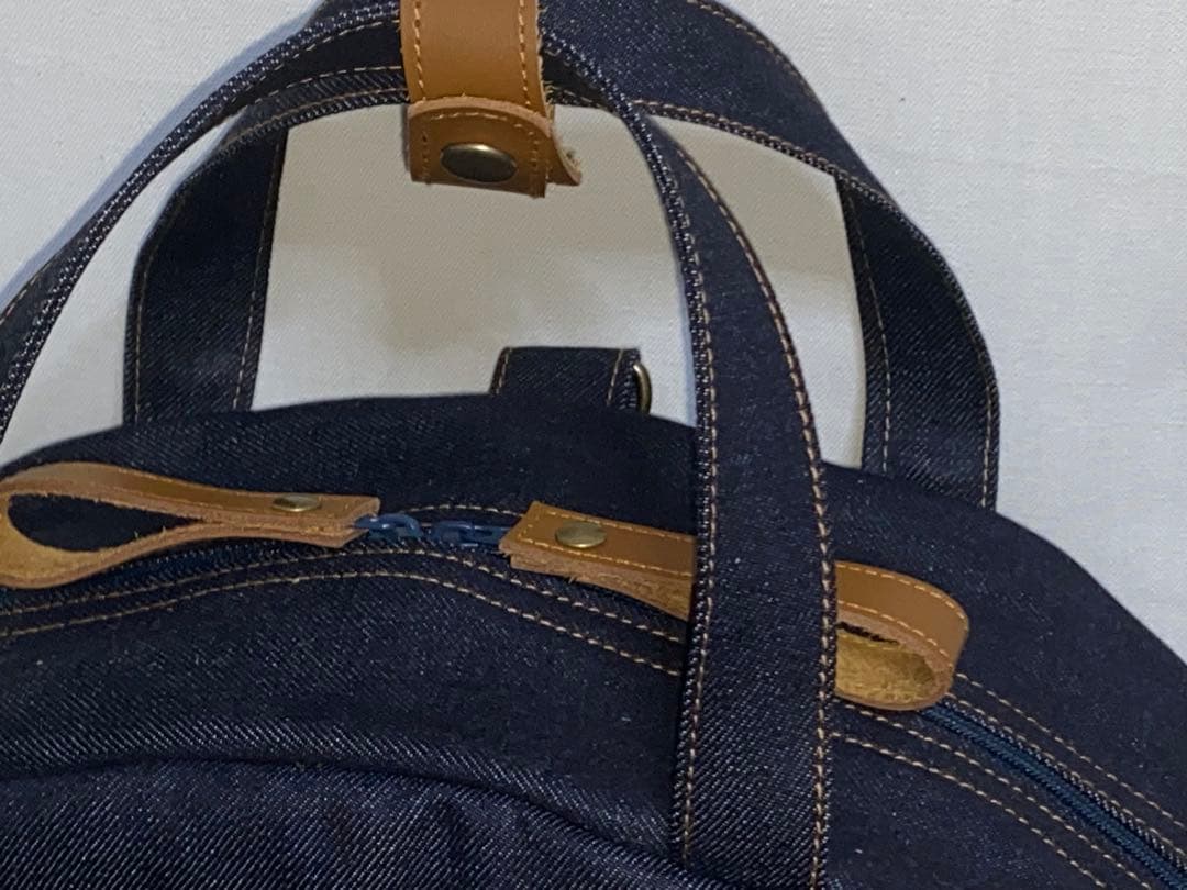 ☆岡山デニム☆ぶら下がりネコ☆子猫☆扇型☆リュック対応☆4wayボストンバッグ