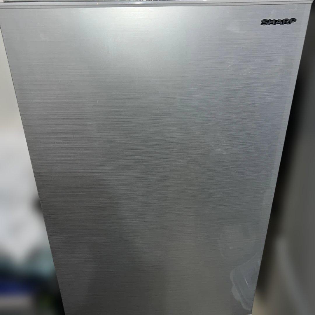 ⭐︎極美品SHARP シャープ 冷蔵庫/2019年製/左右扉付け替え自在/167L