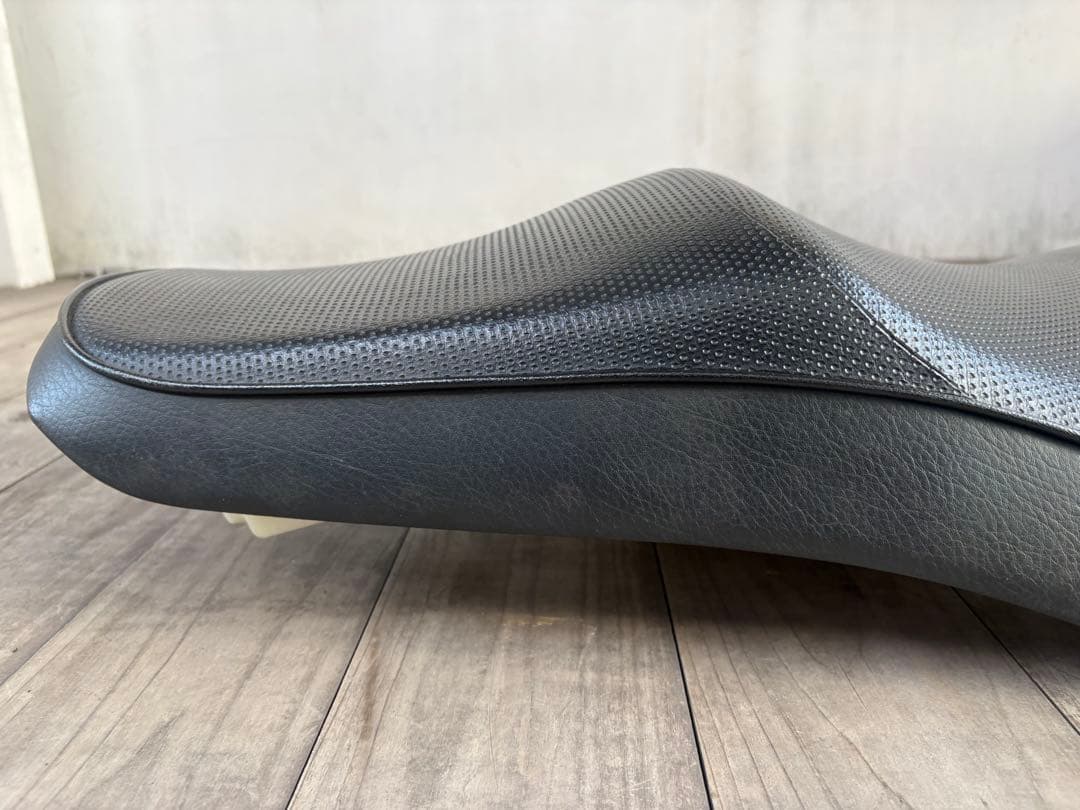 XJR1300 RP03J 純正シート