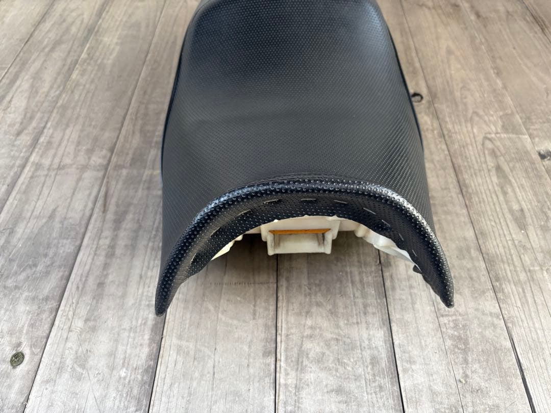 XJR1300 RP03J 純正シート