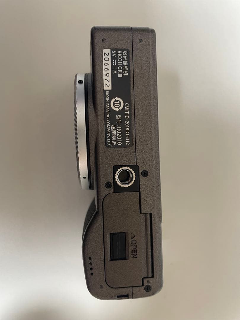 RICOH GR DIGITAL III デジタルカメラ