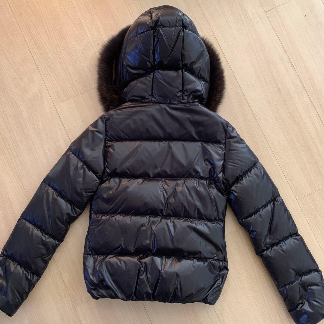 DUVETICA アダラ　ブラック　40 フォックスファー