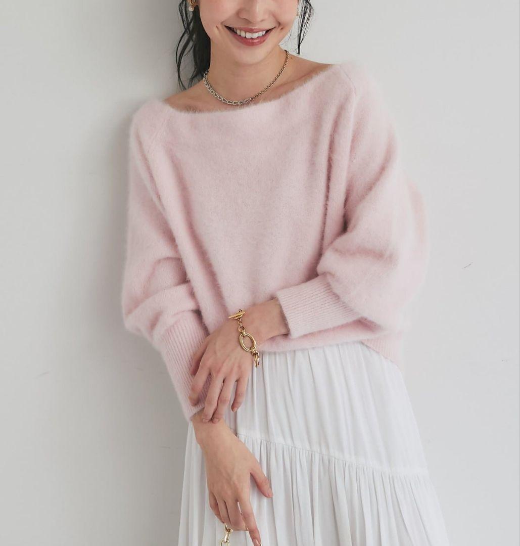 【新品タグ付】ラブティックボンボン ウールカシミヤ混オフショルニット