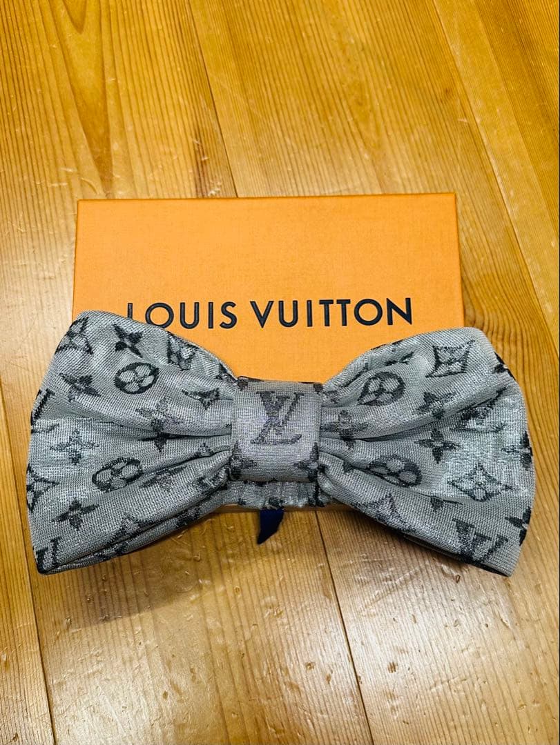 LOUIS VUITTON グレー モノグラム ヘアバンド 美品