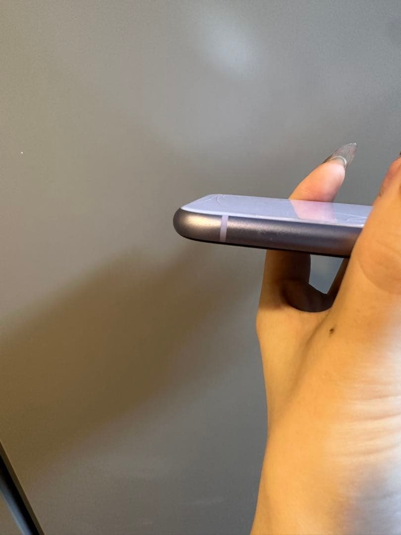 Apple iPhone 11 パープル 本体　ジャンク品