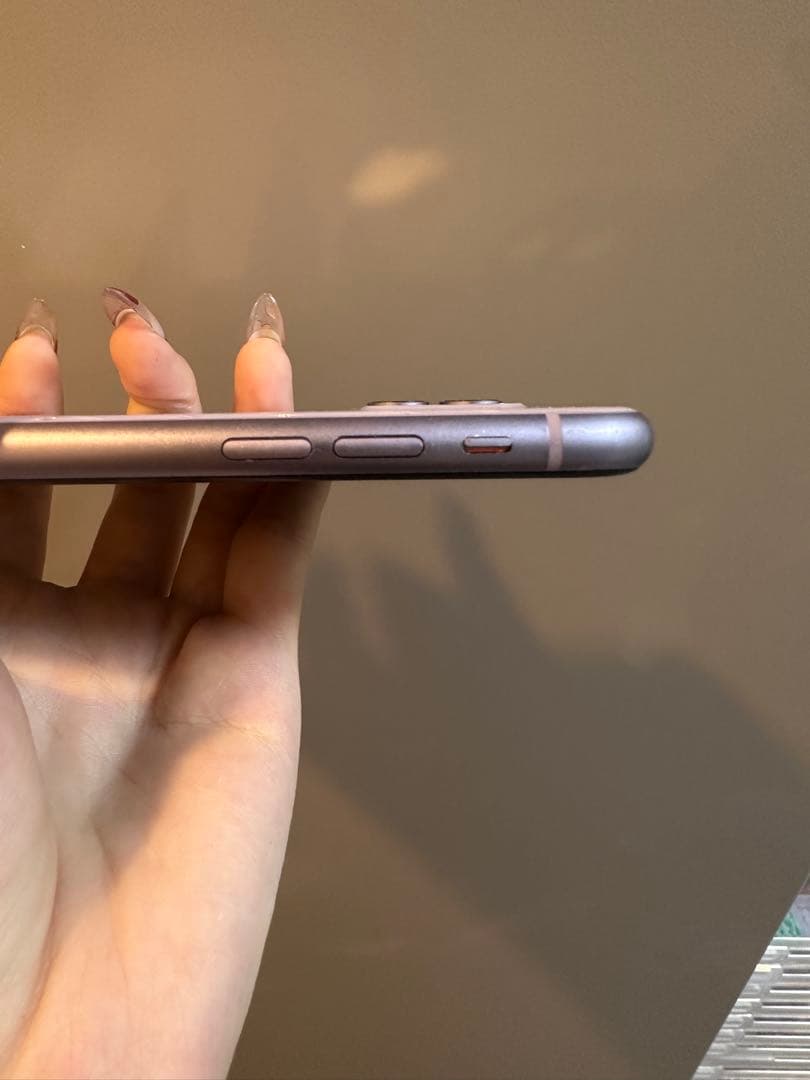 Apple iPhone 11 パープル 本体　ジャンク品