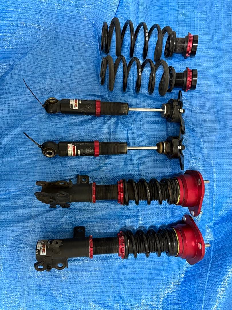 プリウス50 車高調 BLITZ ID62