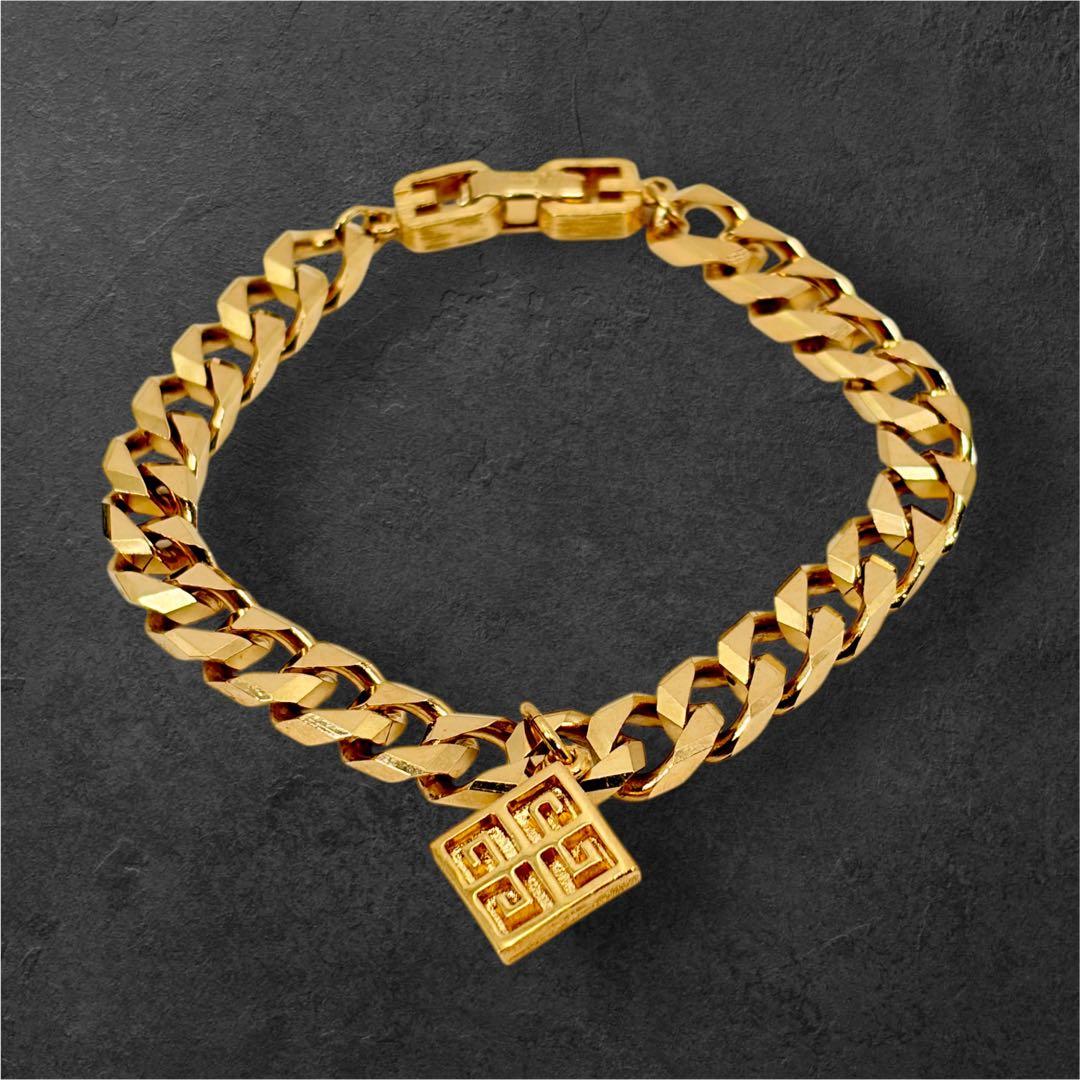 【小僧ページ 】ジバンシィ ブレスレット