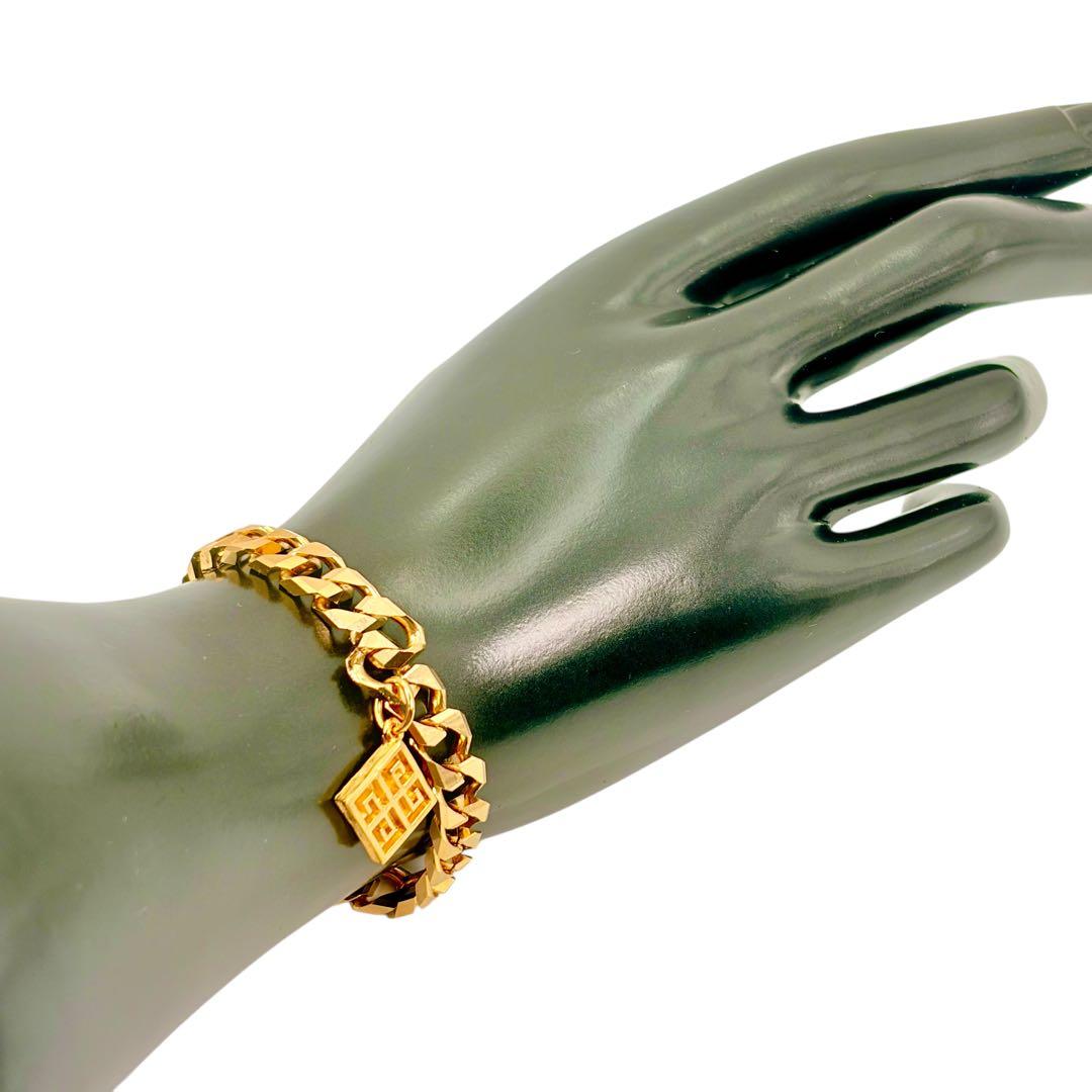 【小僧ページ 】ジバンシィ ブレスレット