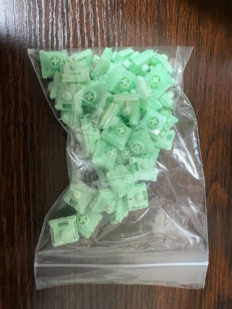 ミ*♪様 分割キーボード Cornix シルバー（静音スイッチ）