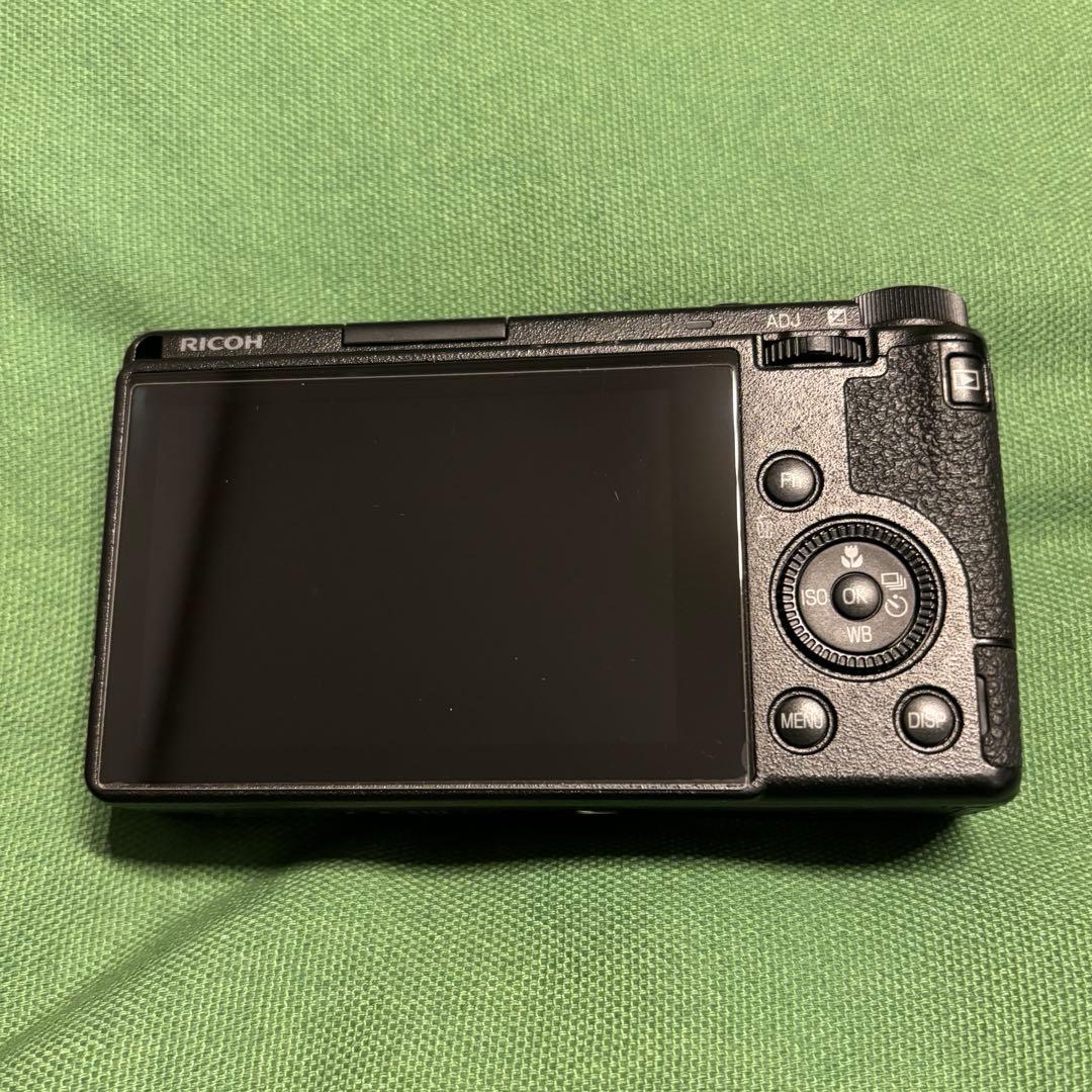 【美品】RICOH GR III（3775回）コンパクトデジタルカメラ