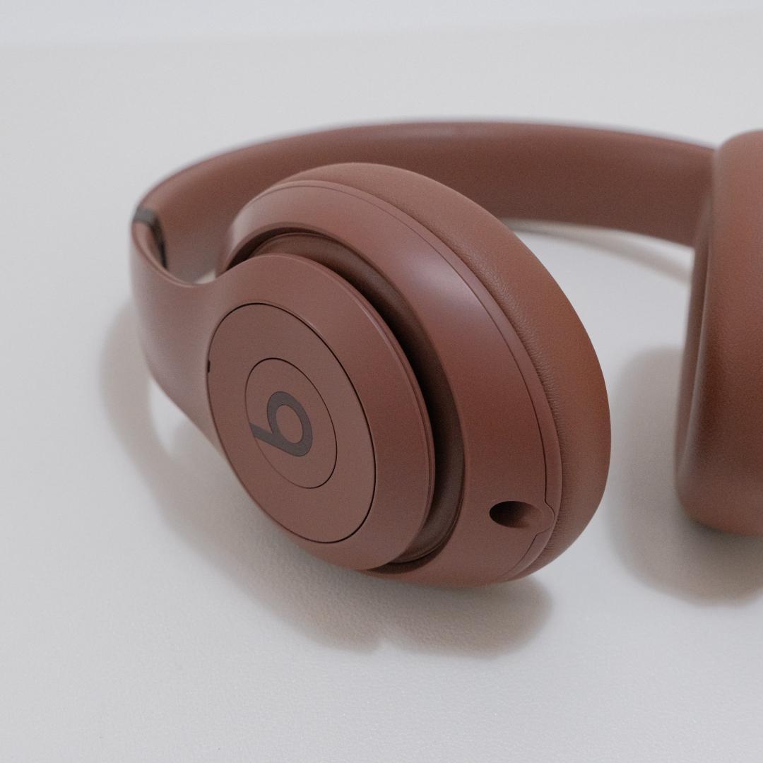 Beats Studio Pro x Kim Kardashian アース