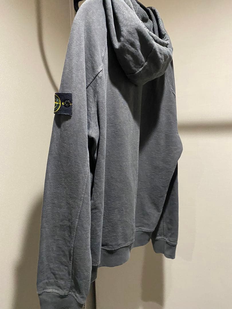 Stone  グレー パーカー