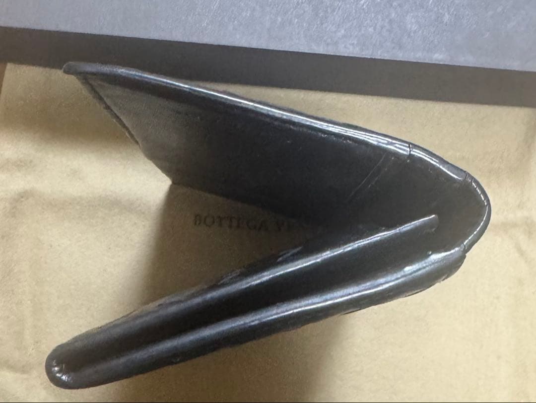 ボッテガヴェネタ イントレチャート 長財布 レザー 黒