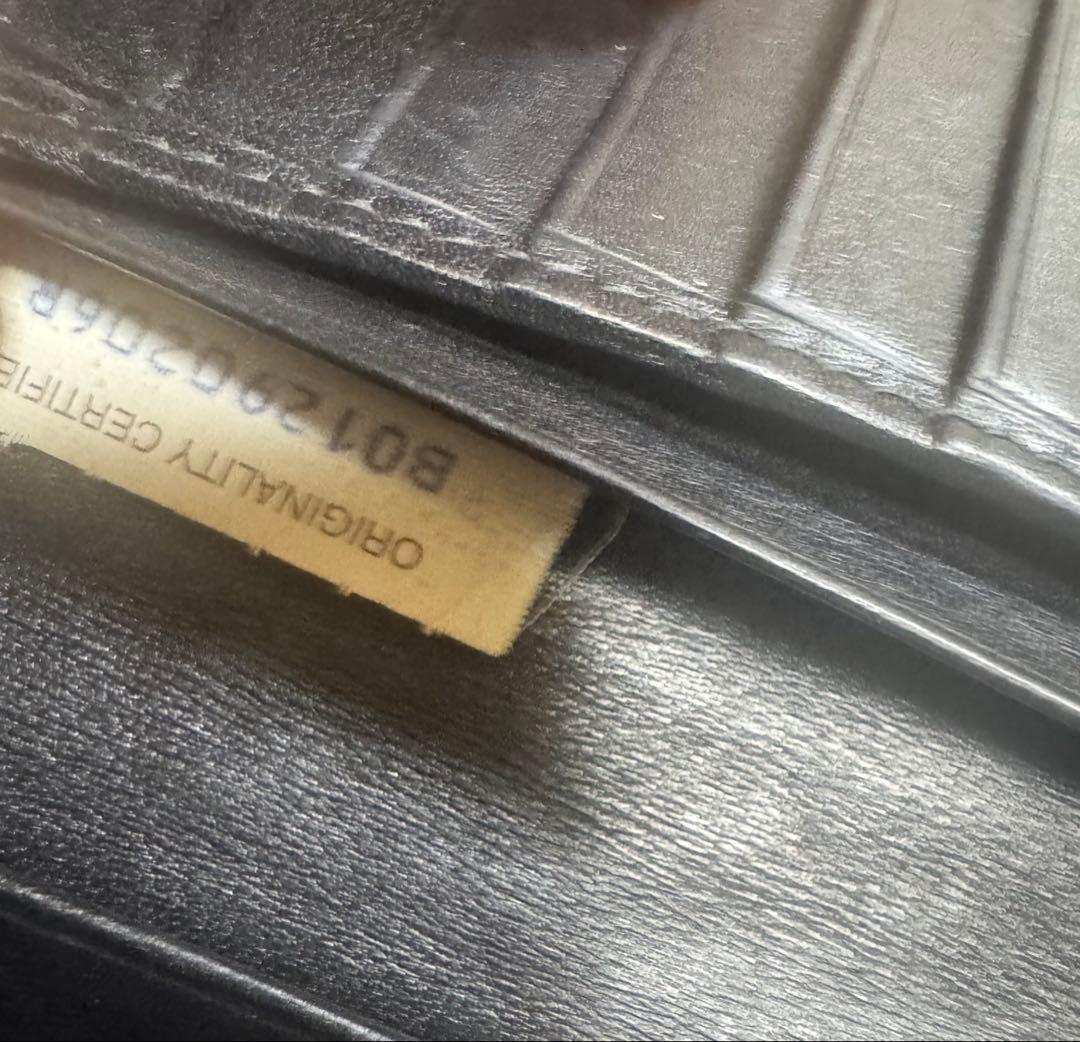 ボッテガヴェネタ イントレチャート 長財布 レザー 黒