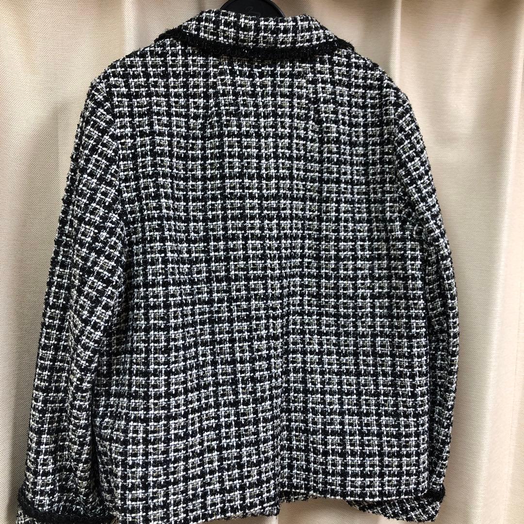 新品❣️半額以下❣️ウール２４%入りツイードジャケット