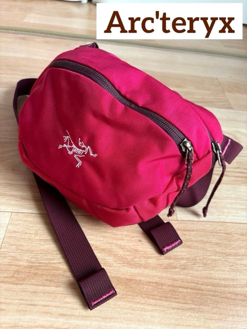 ほぼ未使用⭐︎アークテリクス マカ ショルダーバッグ ピンク ウエストポーチ