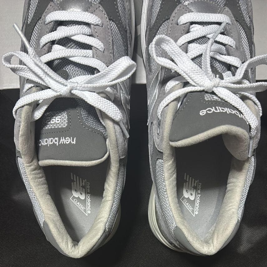 靴 New Balance 992 Gray