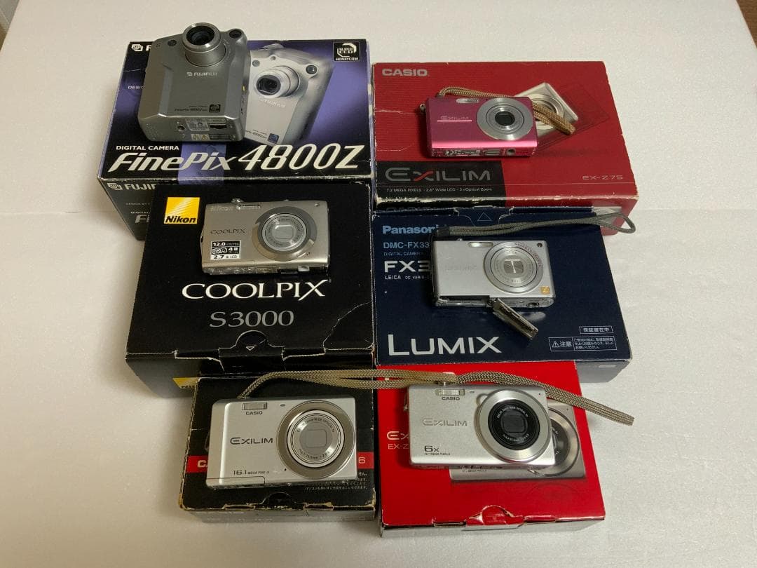 コンパクトデジタルカメラ《コンデジ》元箱付き６台まとめ売り（ジャンク品）