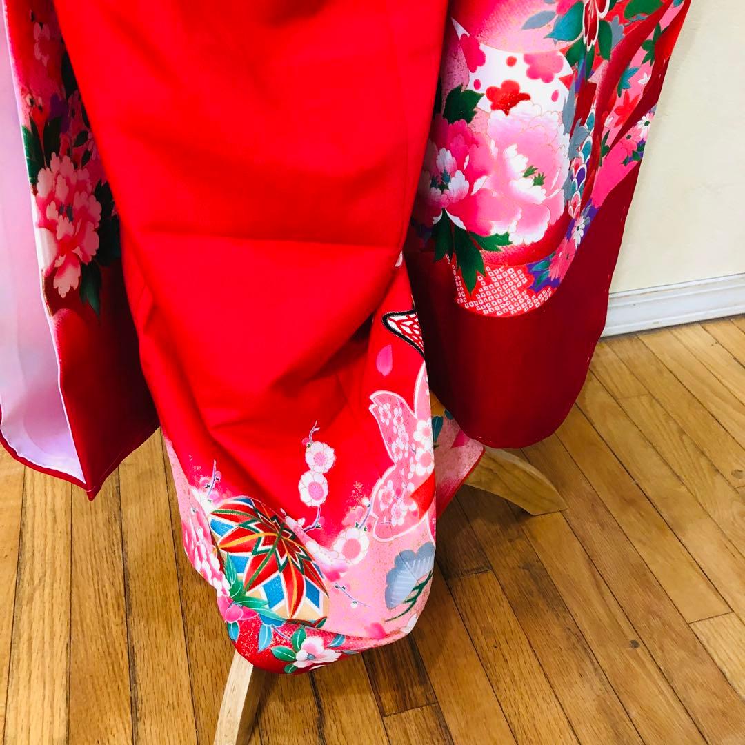 七五三七歳未使用着物‼️人気赤地暈し⭐︎御所車手毬花々煌びやか際立つ⭐︎安心フルセット