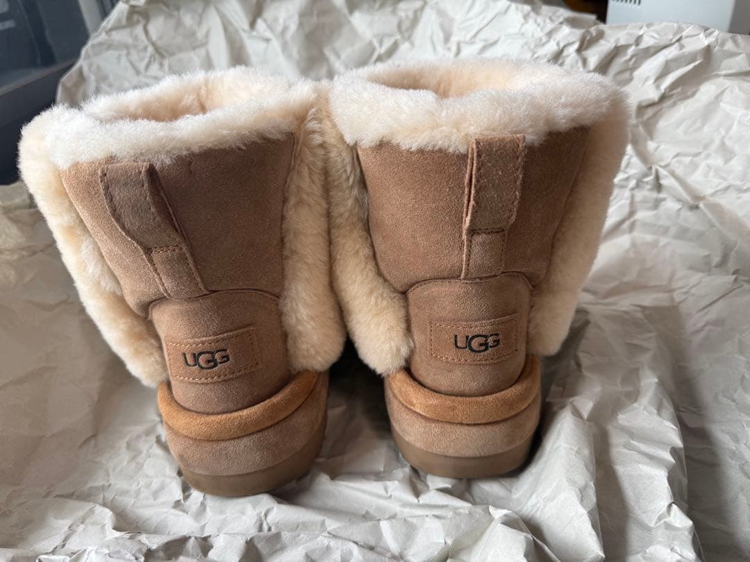 【完売品】UGG Classic Chillapeakクラシック チラピーク23