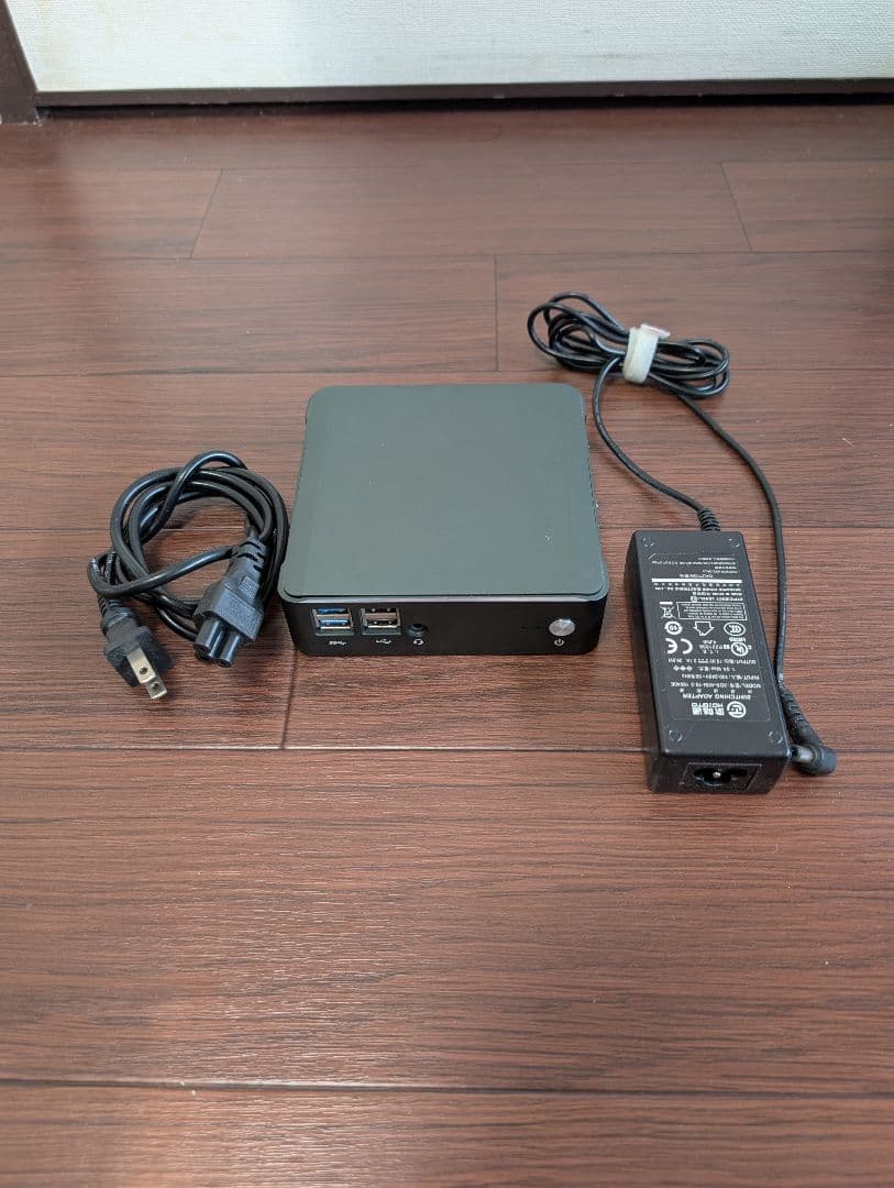 値下げしました！　ミニパソコン　intel core i7-8565u