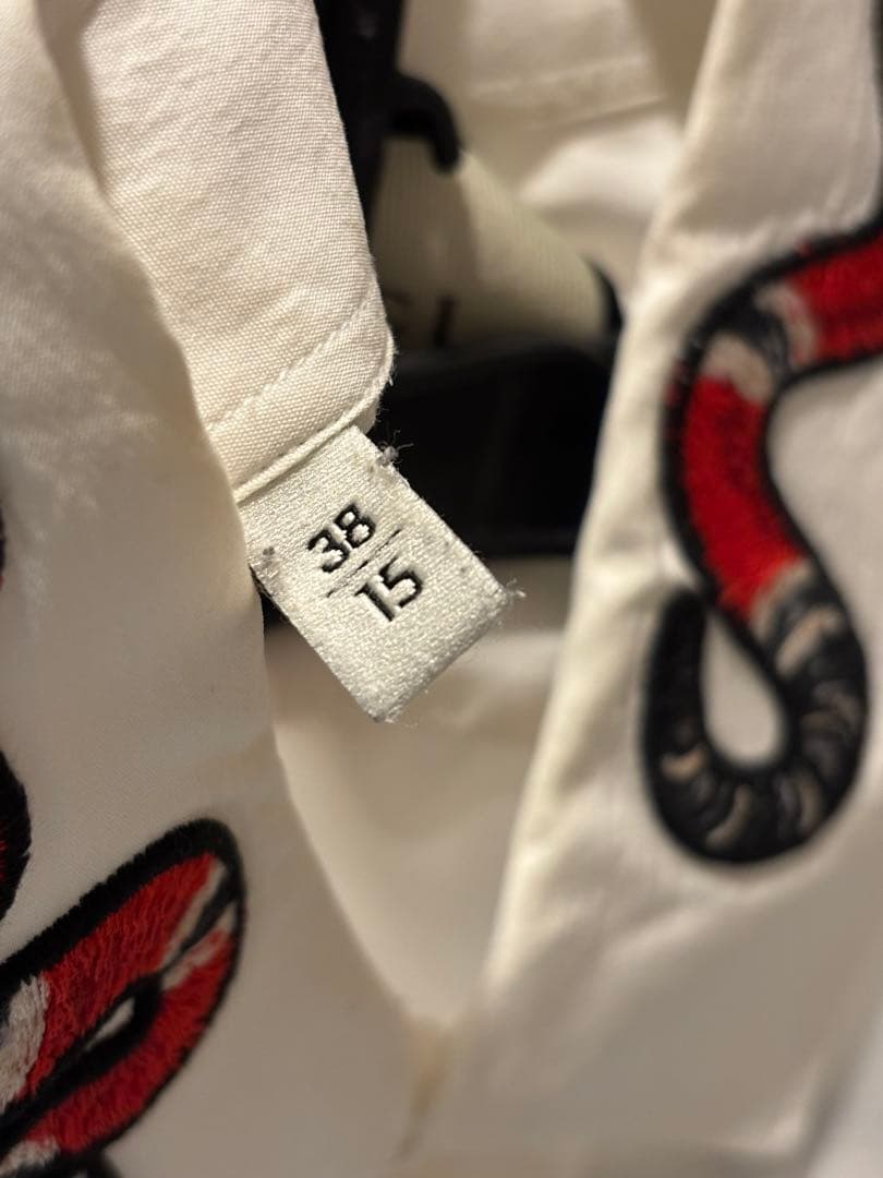 【BTSテテ着用】グッチ　長袖シャツ　スネーク　刺繍　Mサイズ　ホワイト